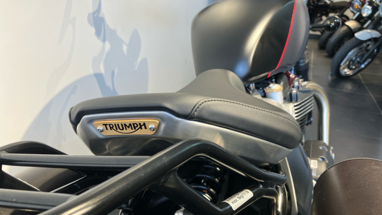 Triumph Bonneville Bobber 1200 (26MY)